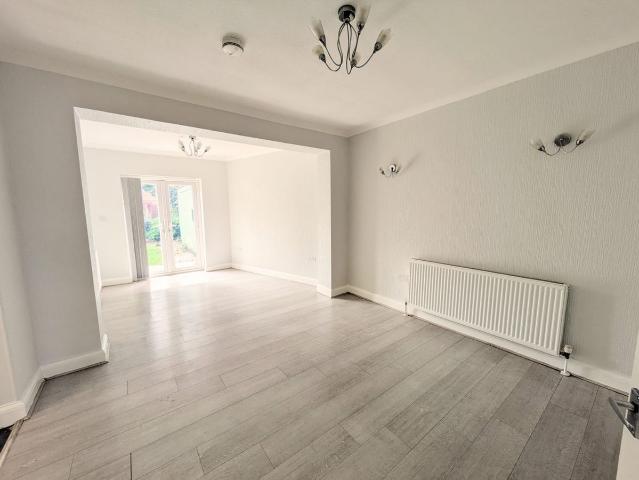 House for rent in Gants Hill, Greater London