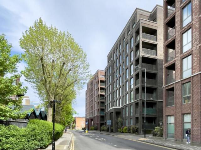 Apartment for rent in Greenhill, Greater London