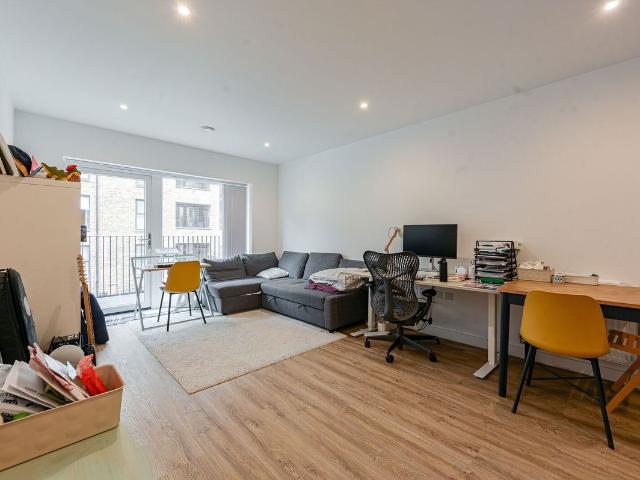 Apartment for rent in Callis Yard, Greater London