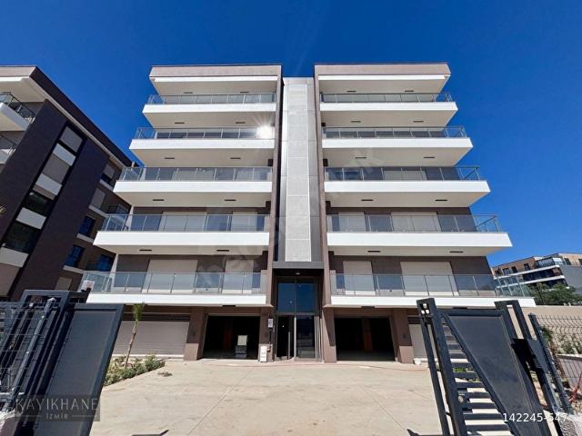 Gaziemir, İzmir içerisinde satılık mülk