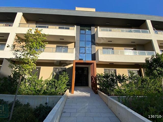 Gaziemir, İzmir içerisinde satılık mülk