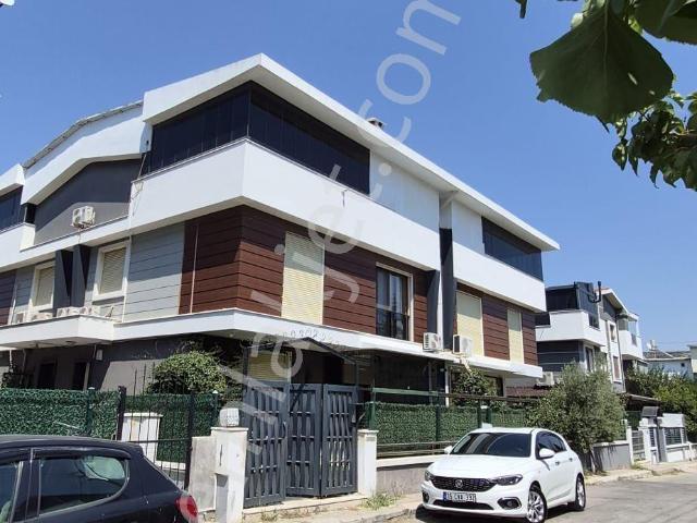 Gaziemir, İzmir içerisinde satılık Villa