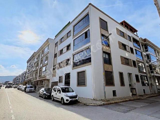 Gaziemir, İzmir içerisinde satılık mülk