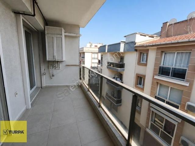 Gaziemir, İzmir içerisinde satılık mülk
