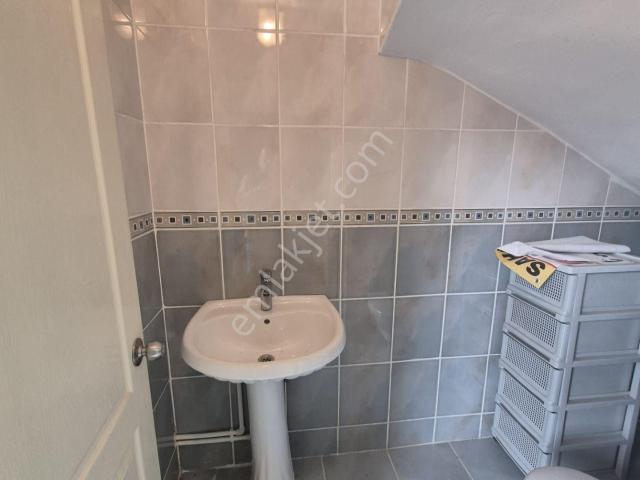 Dokuz Eylül Mahallesi, Gaziemir içerisinde kiralık Villa