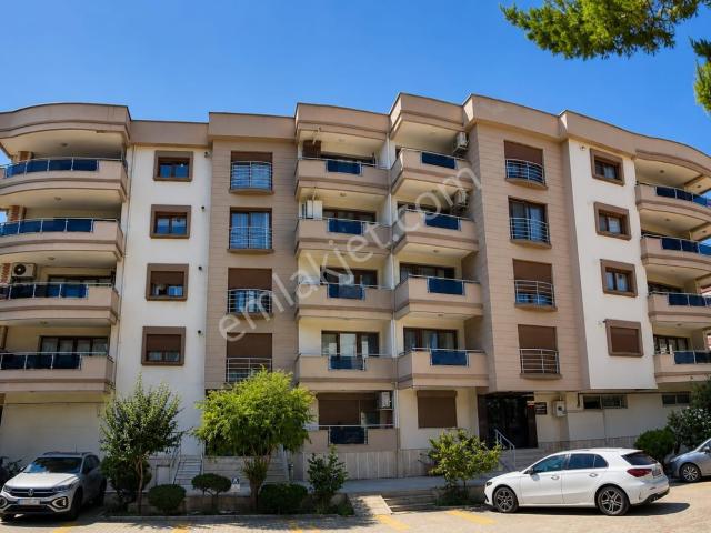 Gaziemir, İzmir içerisinde satılık mülk