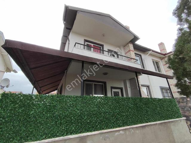 İhsaniye, Afyonkarahisar içerisinde satılık Villa