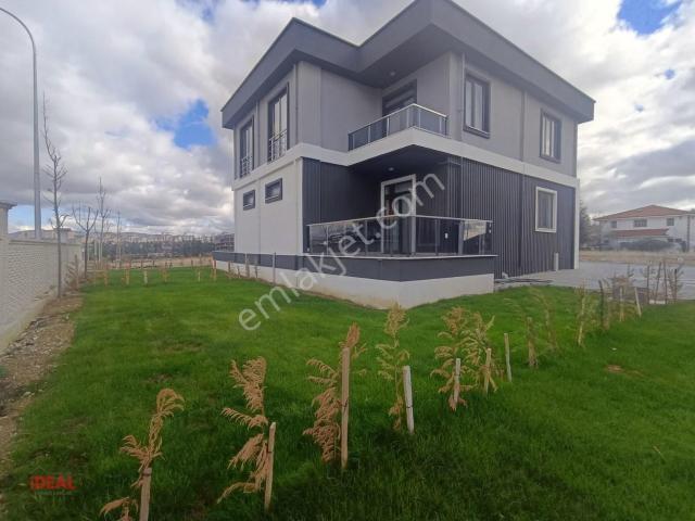 İhsaniye, Afyonkarahisar içerisinde satılık Villa