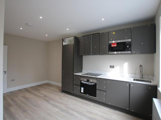 Apartment for rent in Dollis Hill, Greater London