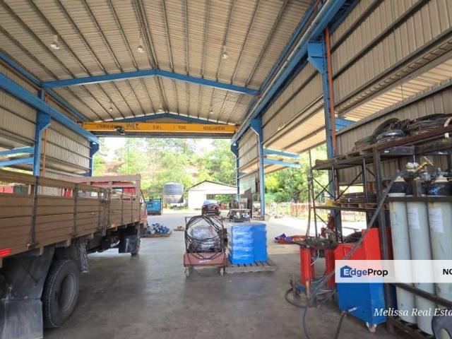 Warehouse for sale in Pahang