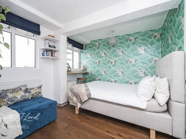 House for rent in Finsbury, Greater London