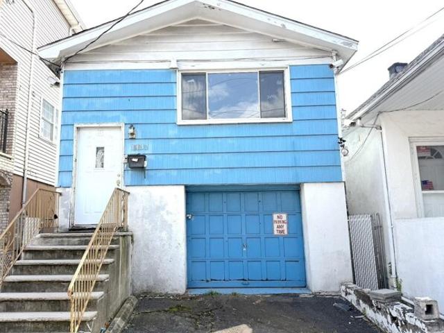 House for sale in North Bergen