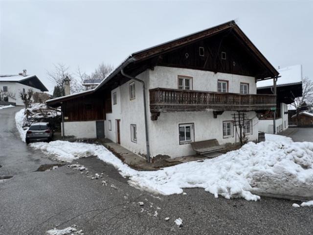 Bauernhaus kaufen in Bramor, Tulfes