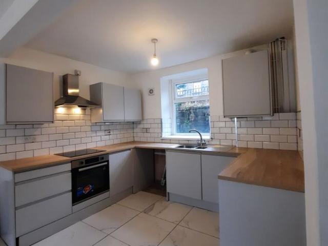 House for rent in Ystrad, Ton Pentre