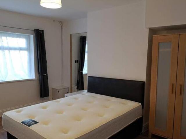 House for rent in Lyons, Greater London