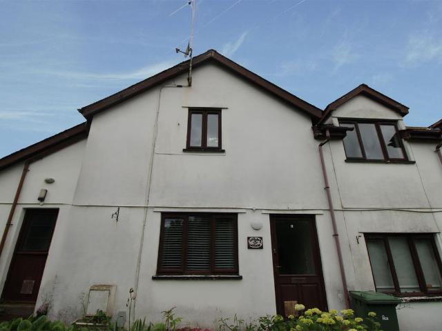 Apartment for rent in Maesycwmmer, Wales