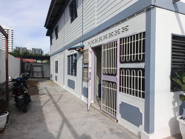 Bungalow for rent in Georgetown, Penang