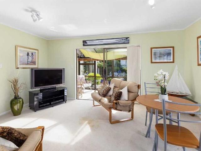 House for rent in Camborne, Porirua