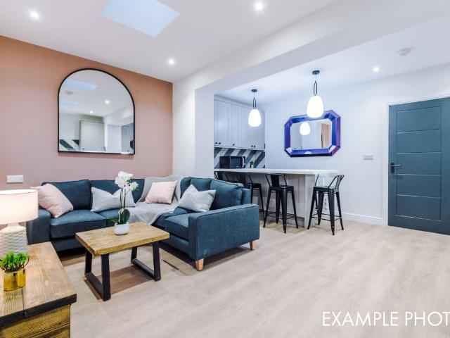 Apartment for rent in Charlestown, Salford