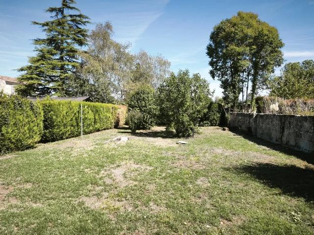 Maison vente à Gémozac, Charente-Maritime