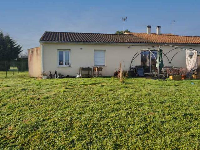 Villa vente à Saintes, Gémozac