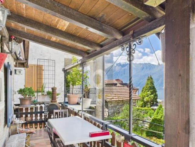 Haus kaufen in Gerra, Gambarogno, Tessin