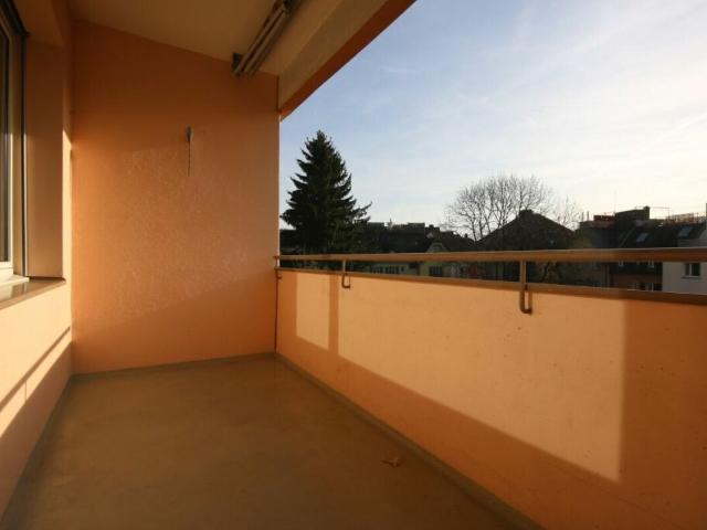 Apartment mieten in Einigen, Zürich