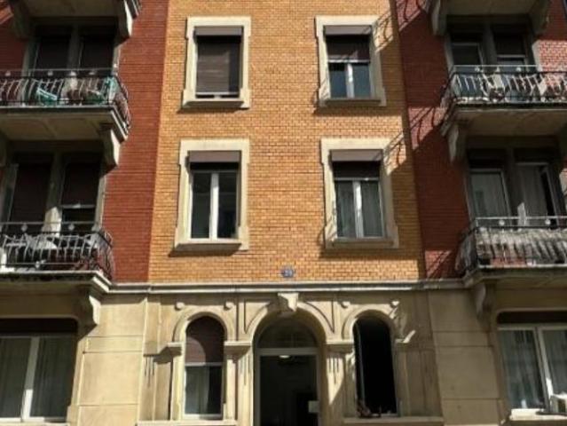 Apartment mieten in Einigen, Zürich