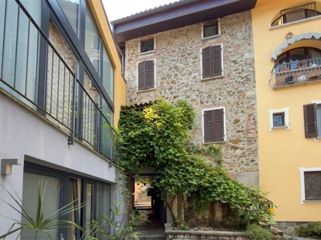 Immobilie mieten in Collina d'Oro, Tessin