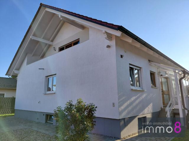 Wohnung kaufen in Karlskron, Bayern