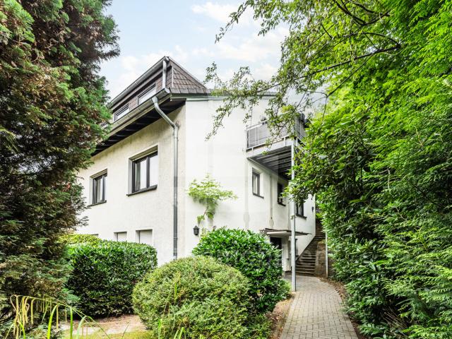 Dachgeschosswohnung kaufen in Menzlingen, Rösrath