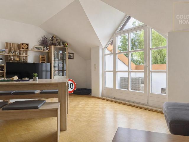 Dachgeschosswohnung kaufen in Dobl, Bayerbach