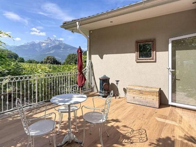 Haus kaufen in Ollon (VS), Waadt