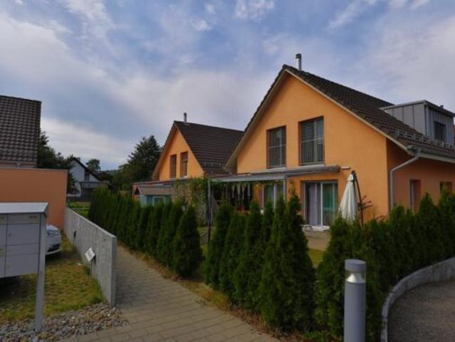 Haus mieten in Rafz, Zürich