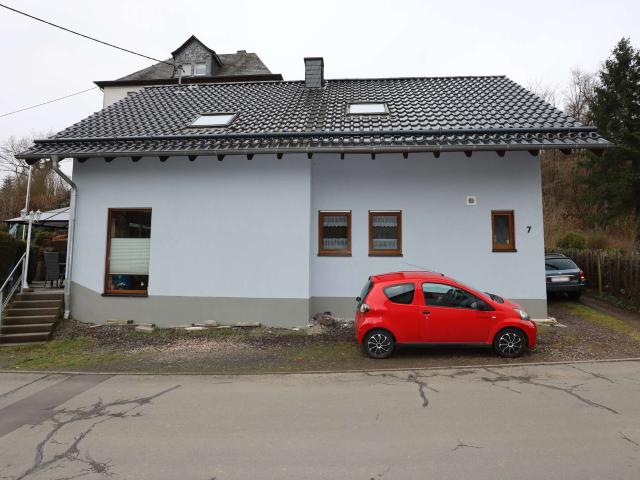 Villa kaufen in Gillenfeld, Rheinland-Pfalz