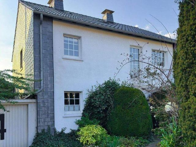 Haus kaufen in Moers, Nordrhein-Westfalen