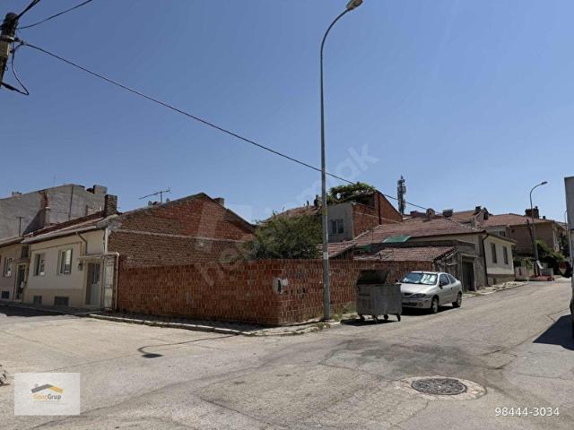 Yeşiltepe Mahallesi, Tepebaşı içerisinde satılık Arsa