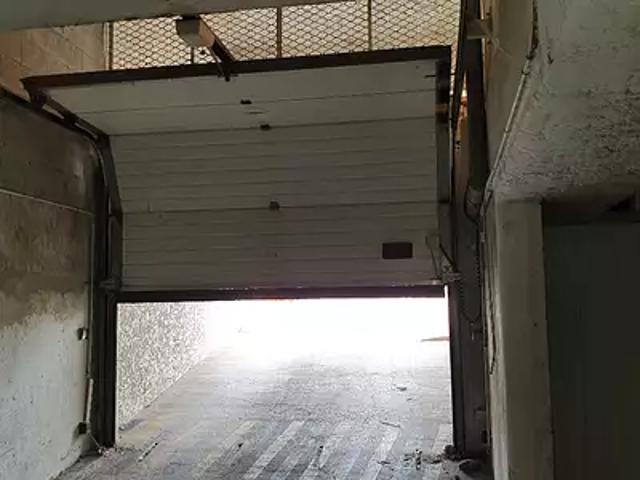 Garage location à Les Domaniales, Genas