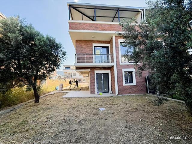 Foça, İzmir içerisinde satılık Villa