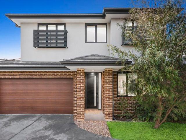 Townhouse for sale in Camerons Creek, Victoria