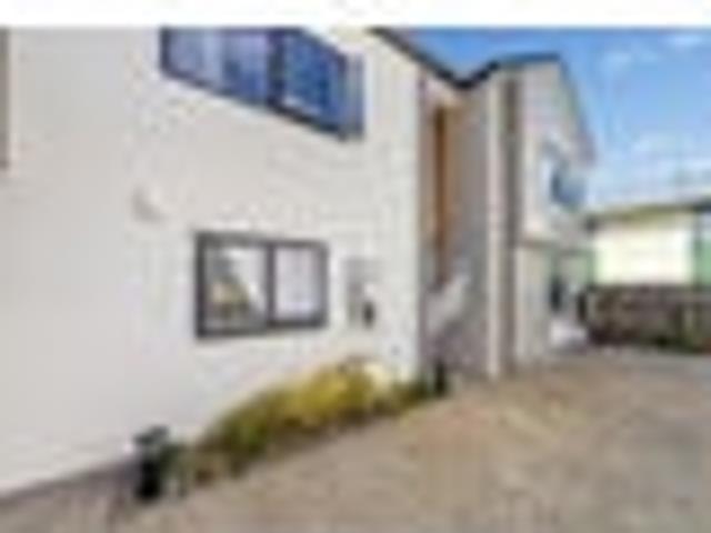 Townhouse for sale in Pauatahanui, Wellington