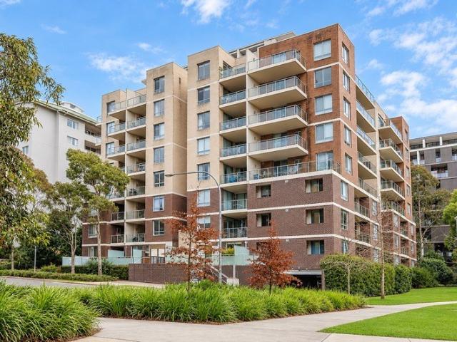 Apartment for sale in Waitara, Sydney