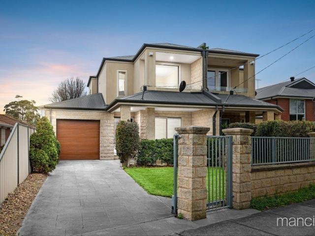 Townhouse for sale in Camerons Creek, Victoria