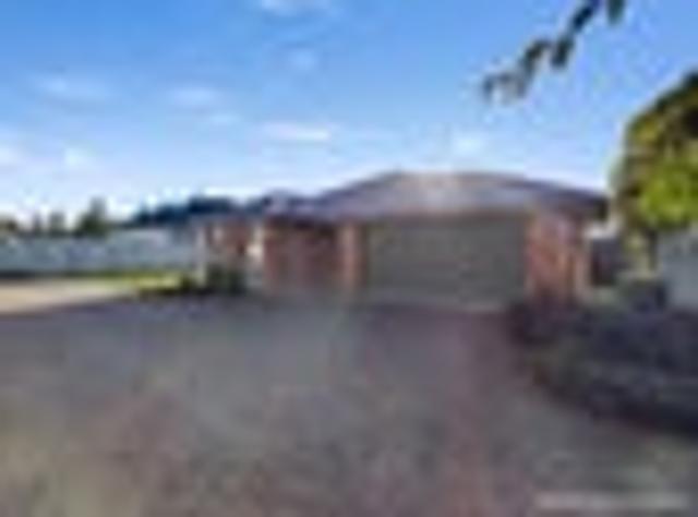 House for sale in Charing Cross, Canterbury