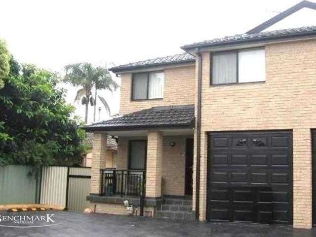 Townhouse for rent in Yagoona, Sydney