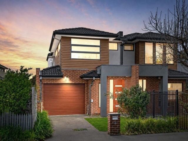 Townhouse for sale in Camerons Creek, Victoria