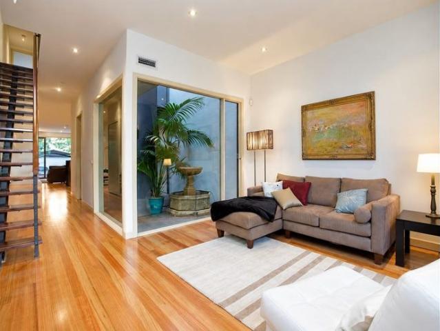 House for rent in Clifton Hill, Melbourne