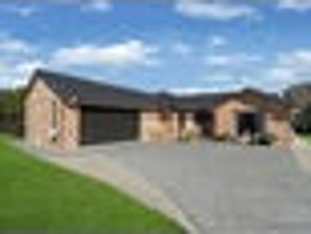 House for sale in Awhitu