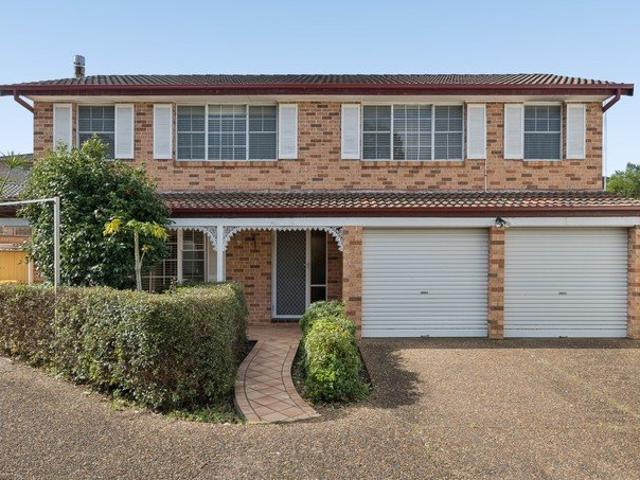 House for rent in Crestwood, Sydney