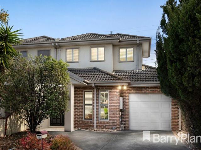 Townhouse for sale in Sunshine West, Melbourne